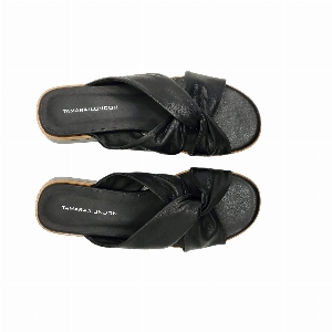 Tamara London Bendor Black[42]